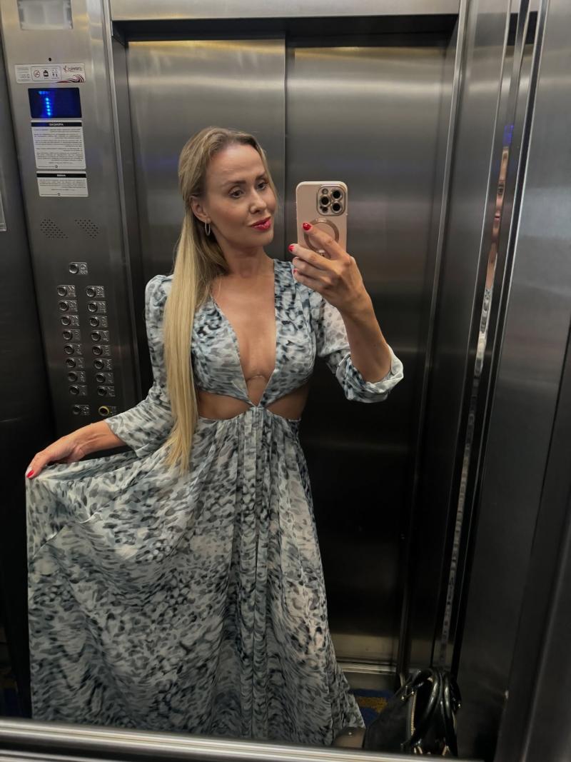 Instagram - Lola Melnyck