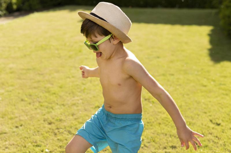 Freepik - ¿Importa el color del traje de baño?