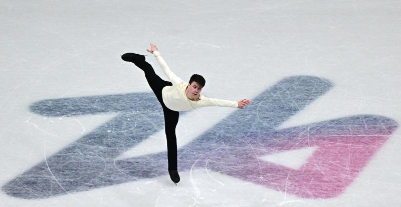 AFP - Patinador debuta en JJ.OO. de invierno y recuerda a sus padres, fallecidos en accidente aéreo