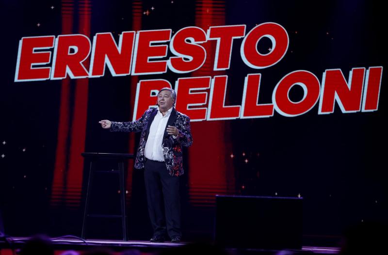 Agencia uno - Ernesto Belloni defiende su humor tras críticas por rutina en Festival de Parral