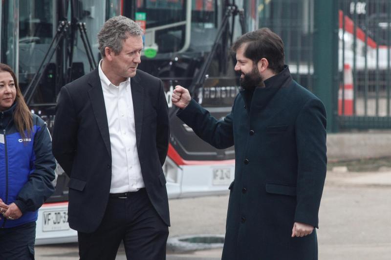 Agencia Uno - Boric conocía la firma del cable submarino chino y decidió frenarla