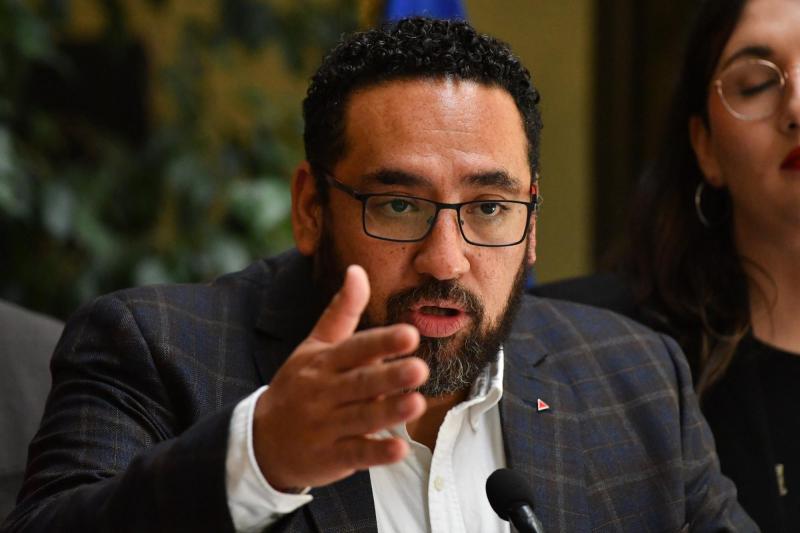 Ministro Cataldo sobre crisis de los liceos emblemáticos y Aula Segura: "Jamás se me habría ocurrido destruir la infraestructura o amenazar la vida de mis profesores" - Agencia Uno