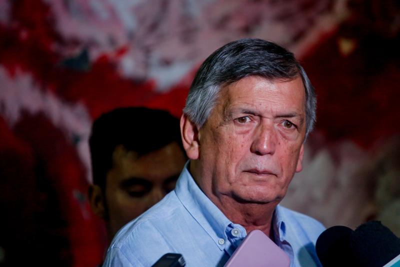 Agencia UNO - Cómo la grave crisis de Cuba abrió un frente interno en el PC chileno
