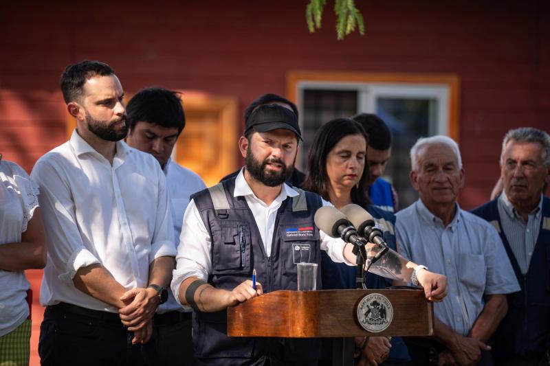 Boric comparte video de damnificada por incendios - Agencia Uno