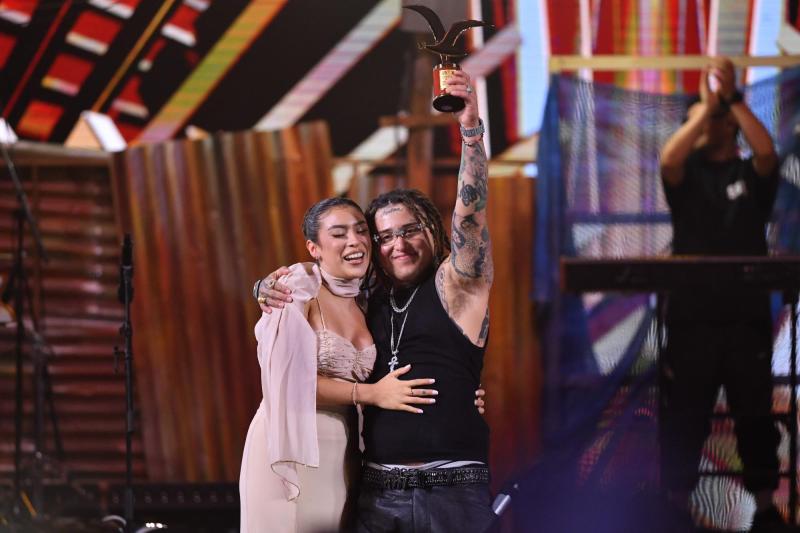 Agencia Uno - Pablo Chill-E y su hermana, Javiera Rojas