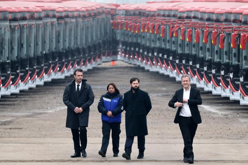 Aton - Gobierno confirma que Boric conoció firma de concesión de cable submarino chino