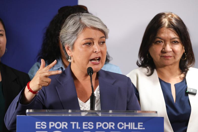 Alcaldesa Claudia Pizarro junto a Jeannette Jara - ATON