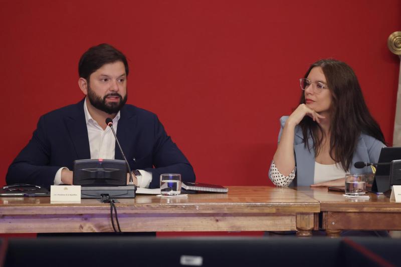 Aton- Vallejo defendió trabajo del gobierno en proyecto de Sala Cuna