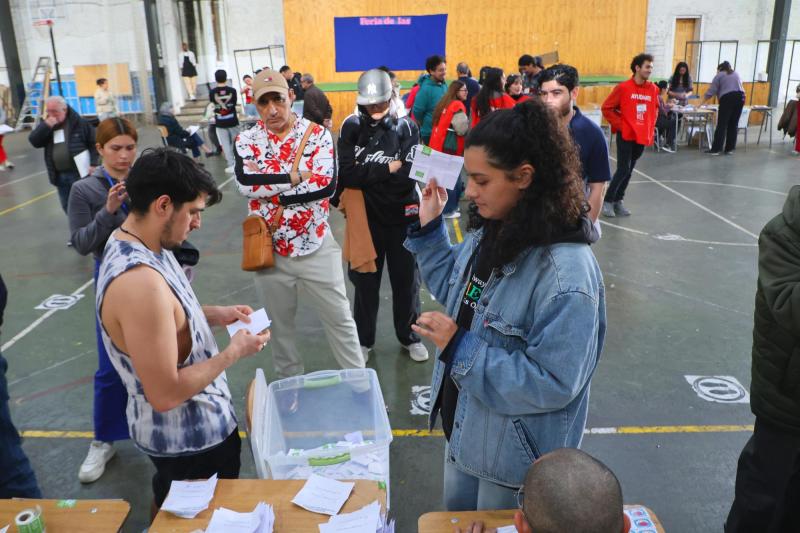 Aton - Servel notifica a partidos políticos que arriesgan su disolución tras no cumplir umbral legal