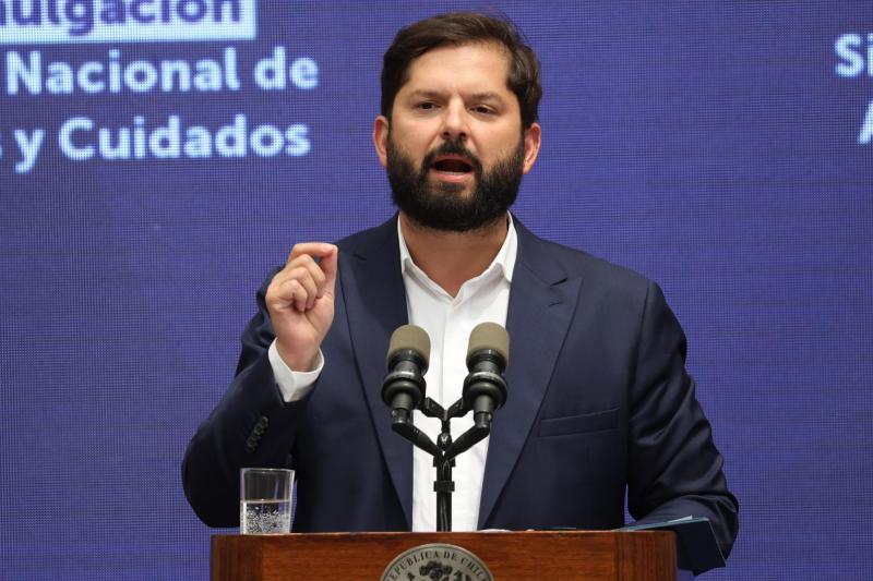 Aton- Presidente Gabriel Boric