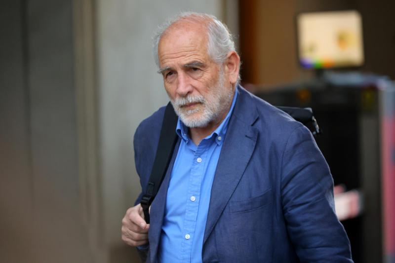 Aton- Ministro Carlos Montes