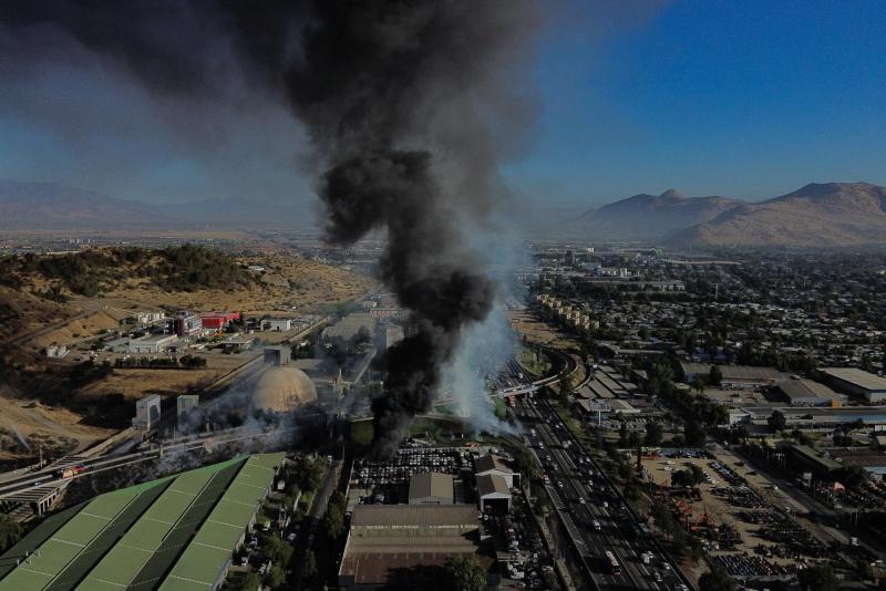 Aumentan a cinco los muertos tras explosión en Renca - Aton