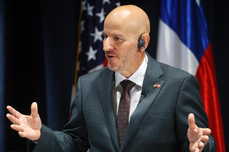 Fiscalía abre investigación por supuesto hackeo a empresas chilenas - Aton