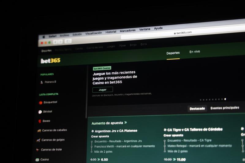 Casinos Online - Foto ATON