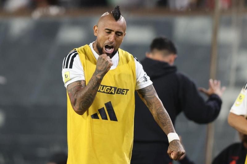 Reinaldo Sánchez "repasó" a Arturo Vidal - Photosport