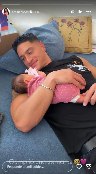 Emilia Dides lanza indirecta a críticos de Sammis Reyes - Instagram @emiliadides