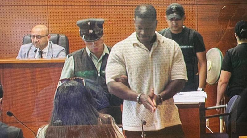 T13 - Detienen a Gyvens Laguerre, exintegrante de Reggaeton Boys, por investigación de sicariato de empresario en Quinta Normal