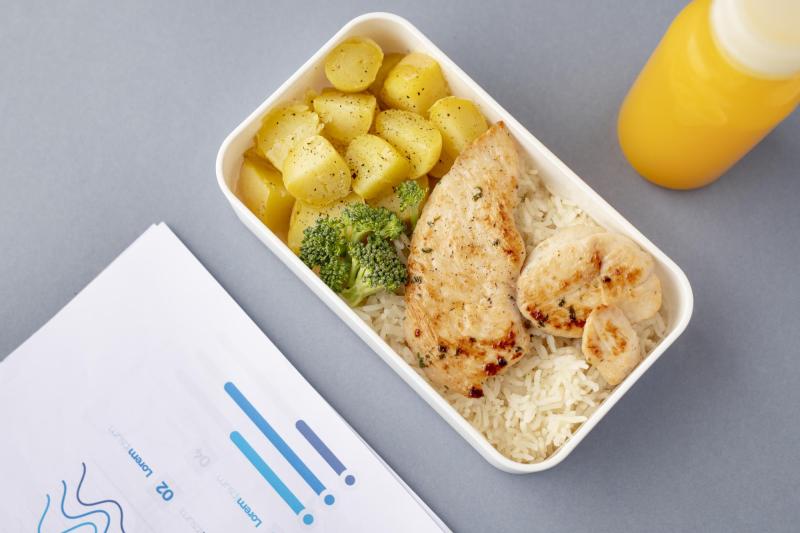 Trabajadores pueden gastar casi $300 mil al mes en comprar almuerzos - referencial Freepik