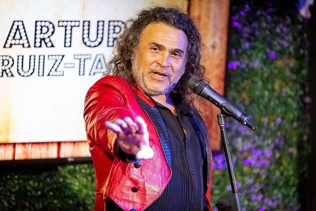 Instagram - Arturo Ruiz-Tagle