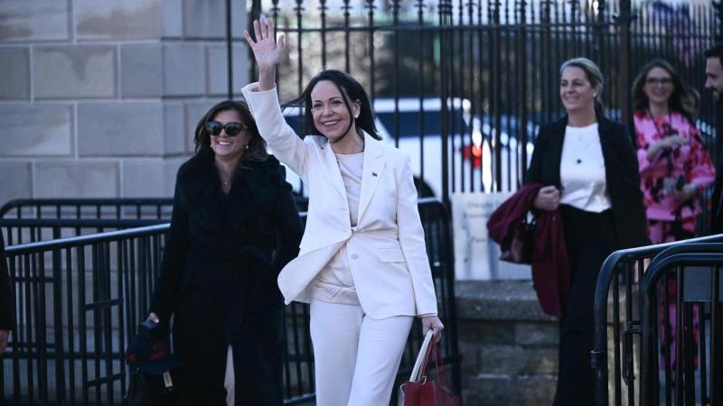 Afp - María Corina Machado se reunirá con venezolanos en Santiago: cuándo y dónde será el encuentro