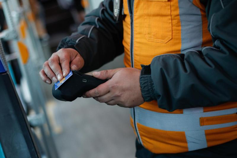 Senado aprueba proyecto que aumenta sanciones a evasores del trasporte público - Agencia Uno