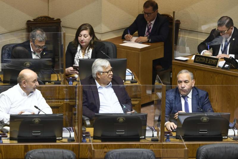 Agencia Uno - Senadores PS acusarán a Bianchi