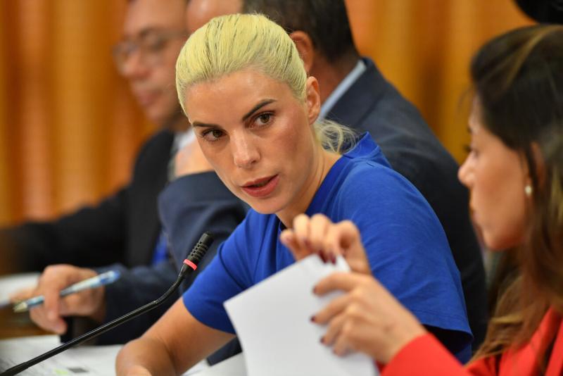 Agencia UNO - “No se presenta”: Revelan grave falta de Maite Orsini a compromisos para convertirse en familia de acogida