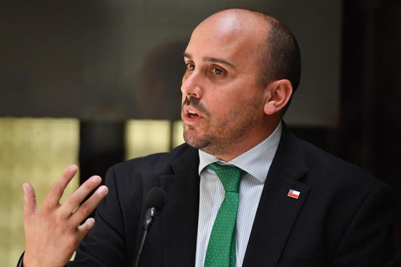 Longton dice que Kast deberá "tomar una decisión" sobre Steinert - Agencia Uno