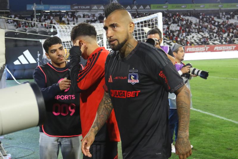 Agencia Uno - Colo-Colo sufre con la falsificación de camisetas