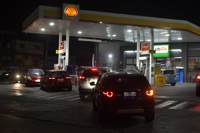 Agencia Uno - Qué pasa con los Uber tras histórica alza en las bencinas