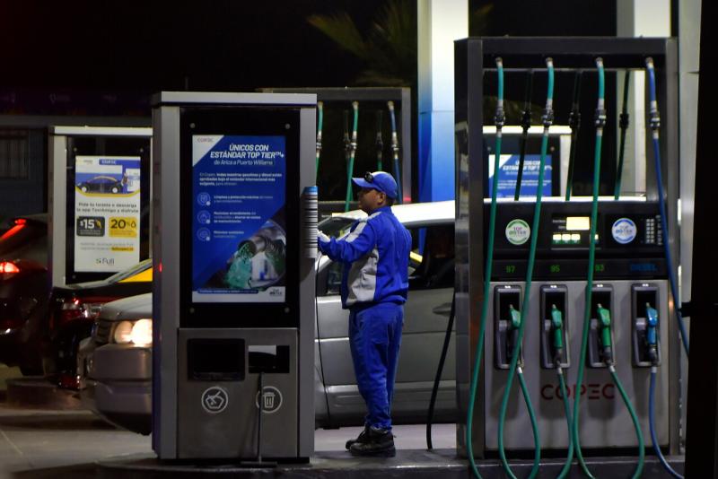 Agencia UNO - Dónde y cuándo cargar descuentos en bencina en Santiago | T13