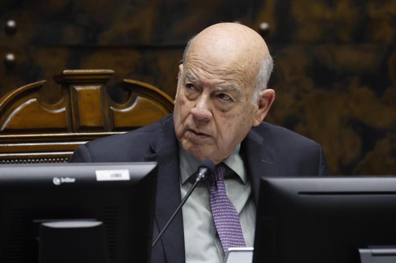 Aton- Senador José Miguel Insulza (PS)