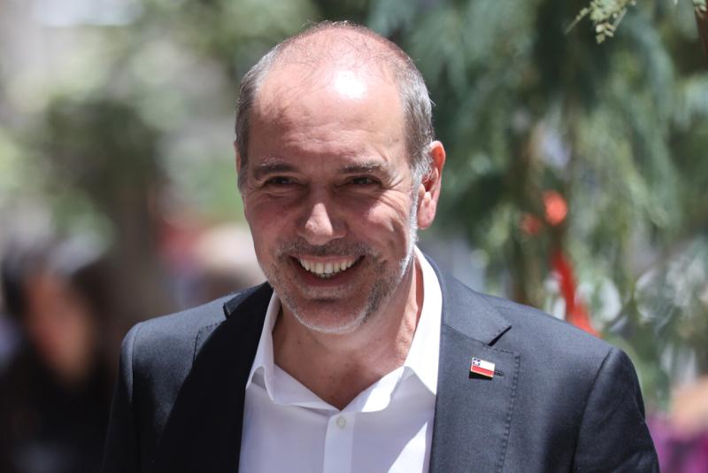 Aton - Futuro ministro de Transportes se refiere a polémica de cable chino