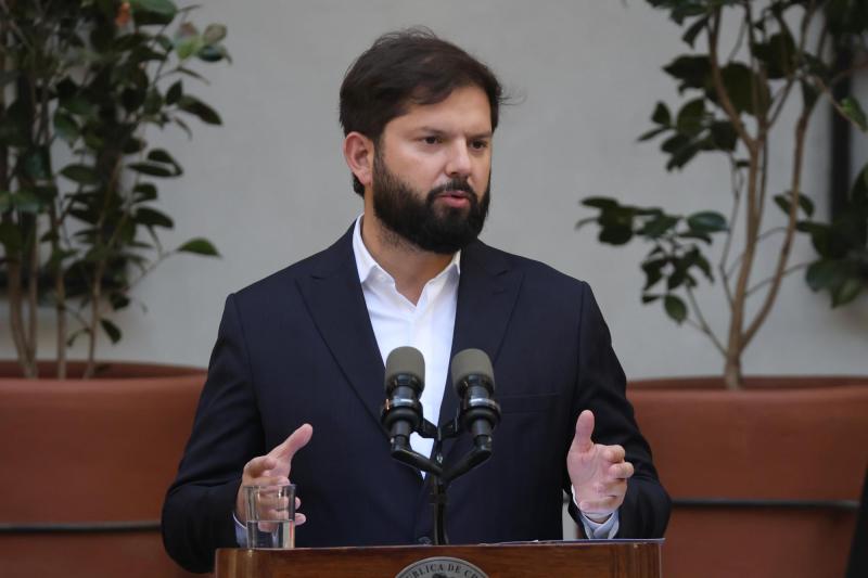 Aton- Presidente Gabriel Boric