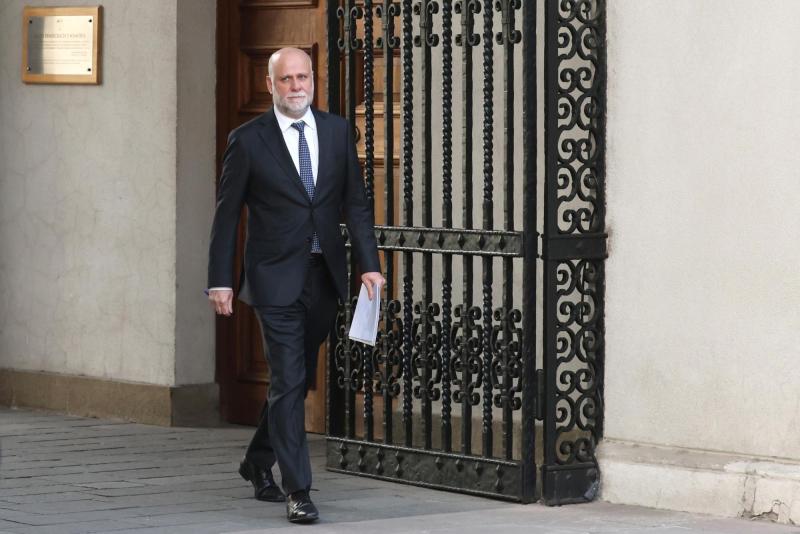 Aton- Ministro Álvaro Elizalde