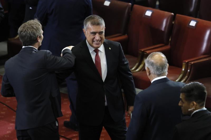 Aton - Mario Desbordes explica por qué entregó las llaves de Santiago a María Corina Machado