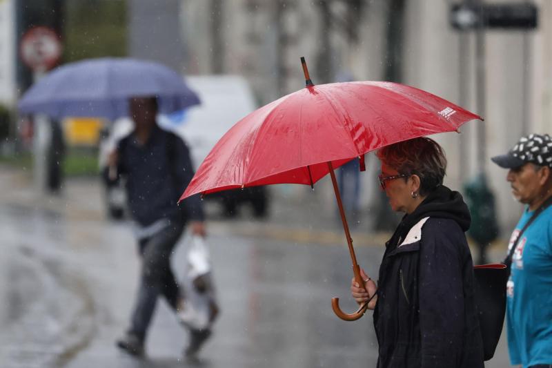 ¿Hasta qué hora lloverá en Santiago este viernes? - Aton