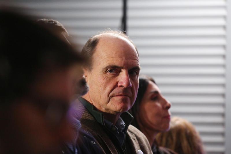 Monckeberg califica como "tropezón" los indultos de Kast - Aton