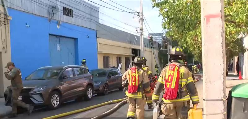 Tu Día - Gigantesco incendio en Santiago