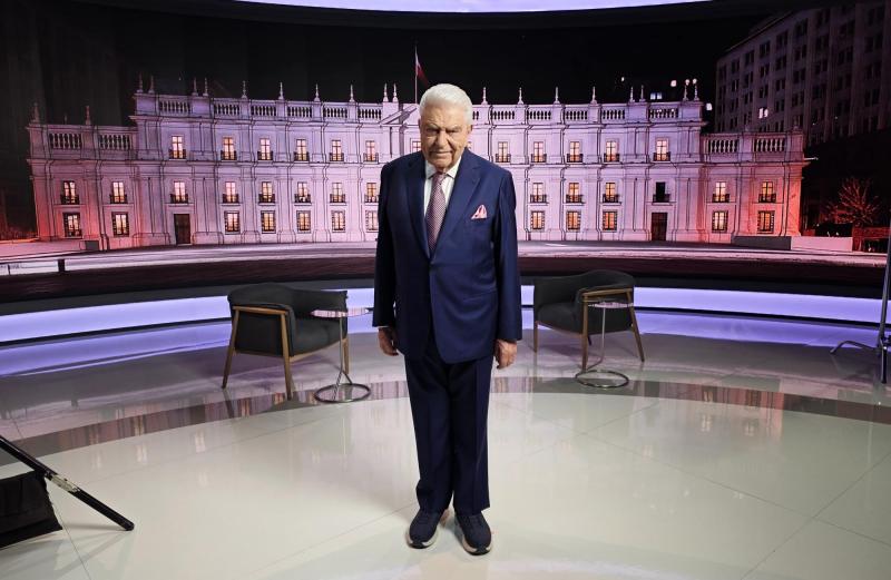 Don Francisco entrevistará a Boric | El 13