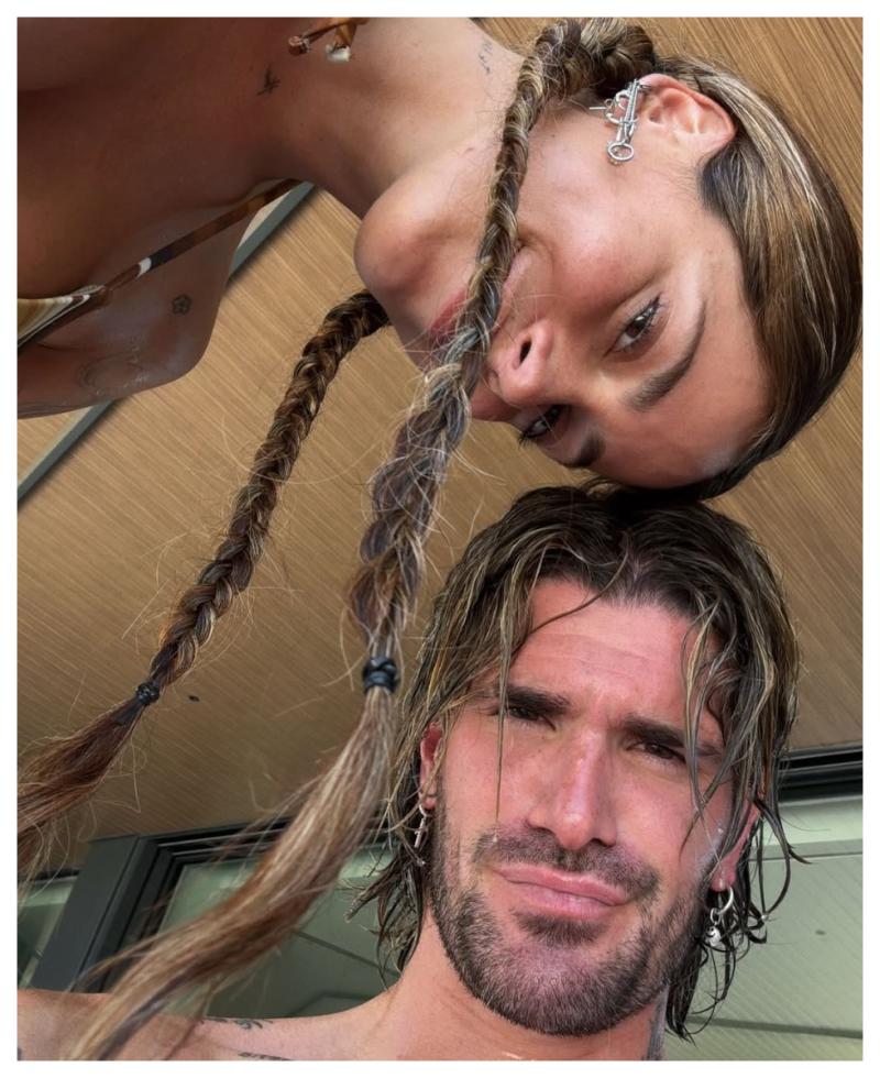 Tini y Rodrigo de Paul - Instagram: @rodridepaul