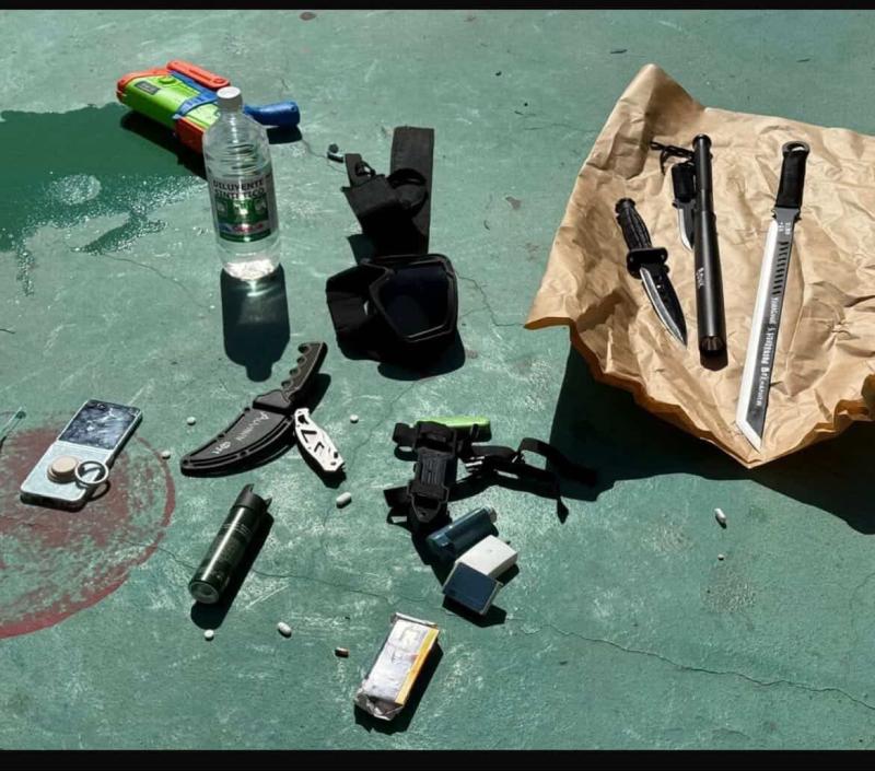 Objetos que llevaba el atacante del instituto de Calama - RRSS