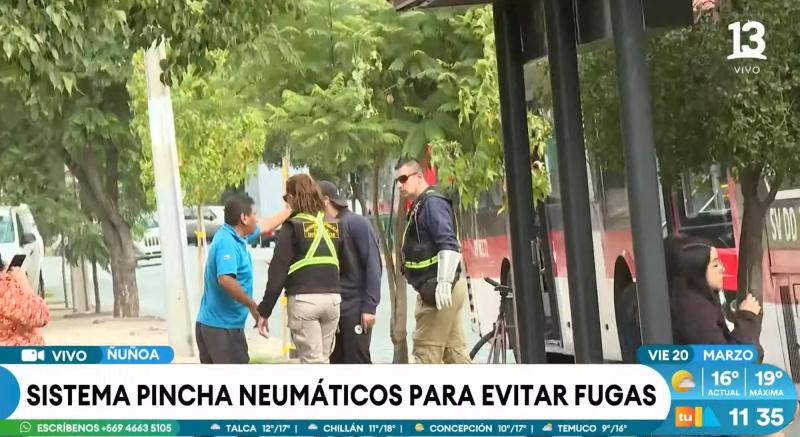 Tu Día - Captan pelea entre conductor de bus RED y ciclista