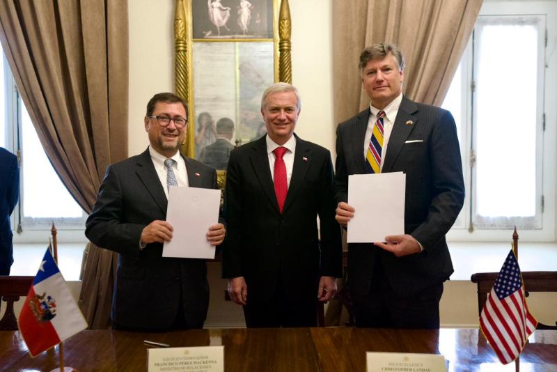 Chile y EE.UU. firman acuerdo sobre minerales críticos y tierras raras