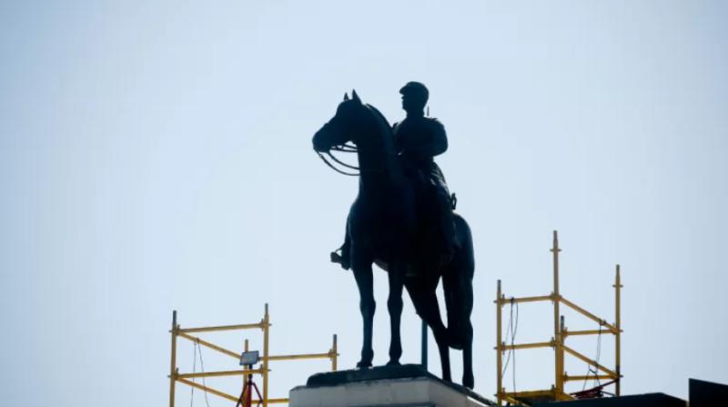 Ex - Ante / Crónica: El temor de los vecinos de que vuelvan las protestas por regreso de estatua de Baquedano
