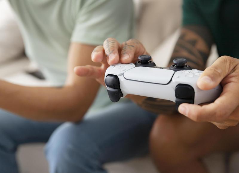 Golpe al bolsillo de los gamers: ¿Por qué, cuánto y dónde subirá el precio de la PlayStation 5? - Freepik