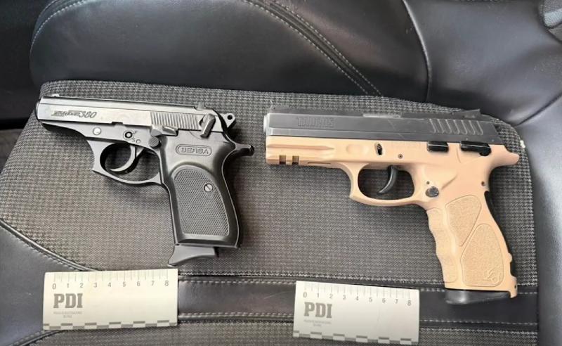 PDI - Pistolas usadas por el uno de los conductores detenidos