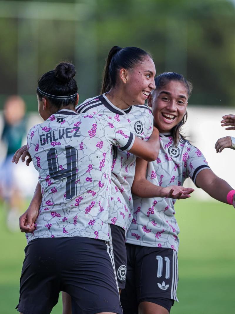 Chile Sub 17 se ilusiona con el Mundial - Instagram: @laroja