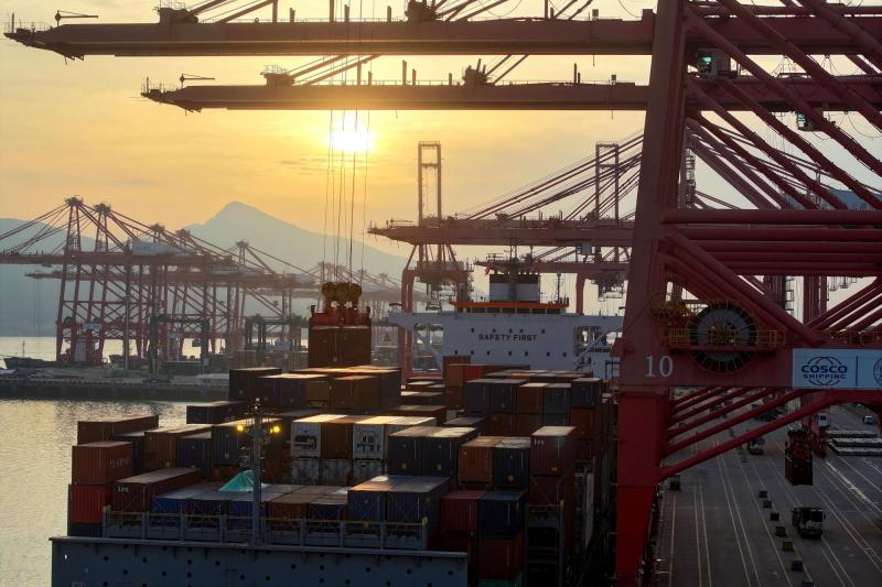 Precios del petróleo suben ante incertidumbre sobre diálogo entre Irán y EEUU