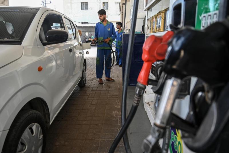 afp - Aerolíneas de bajo costo son las primeras en cancelar vuelos por precios del combustible